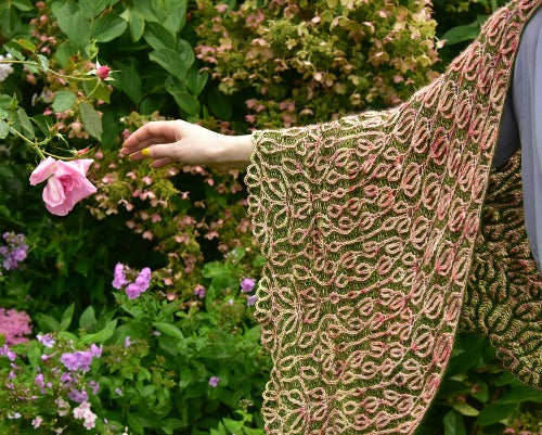 Blooming Brioche - A Pattern By Xandy Peters