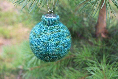 Raglan Christmas Ornament - A Pattern from Lucky Fox Knits