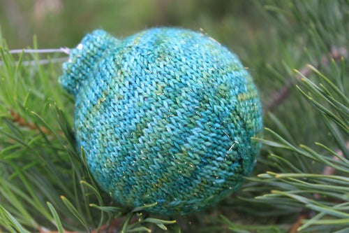 Raglan Christmas Ornament - A Pattern from Lucky Fox Knits