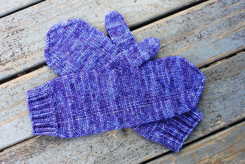 Cozy Mittens - A Pattern from Lucky Fox Knits